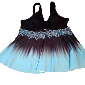 Bikini top 👙 blouse size L 🔥 5$ if you get bundle 🔥